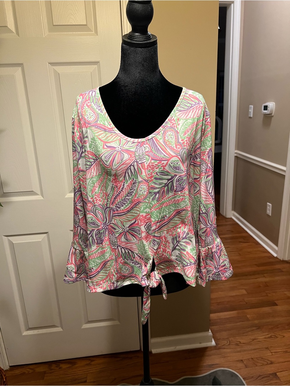 NWT Caribbean Joe Floral Scoop-Neck Tie-Hem Women's Top in Pink & Green